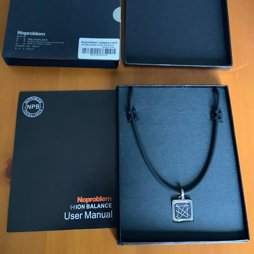 NEW Noproblem Ion Balance Necklace — black